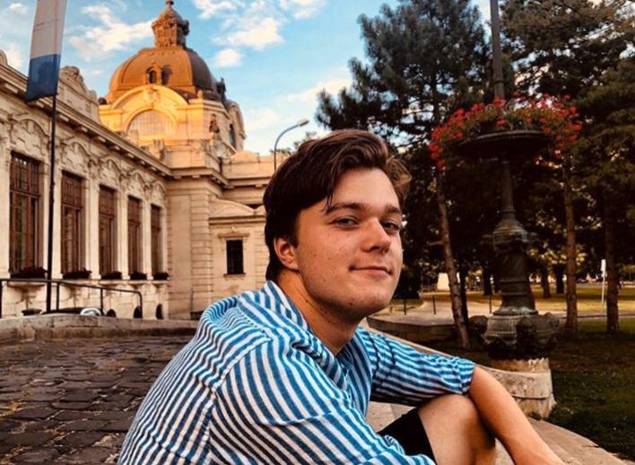 BACKSTAGE: Frank bij Mondo